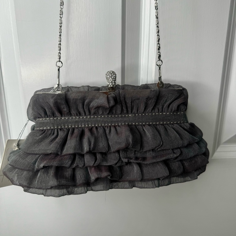 NWT Gray Ruffled Bella Collection Purse - Picture 2 of 7